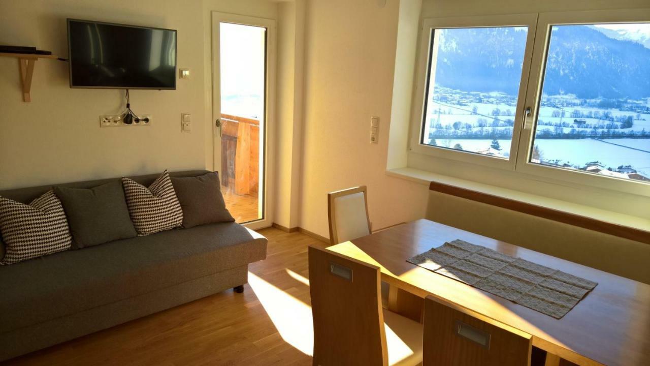 Holiday Home Zillertal - Haus Gigl Bruck am Ziller Luaran gambar